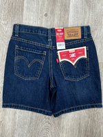 Levi's Girlfriend Midi Shorts